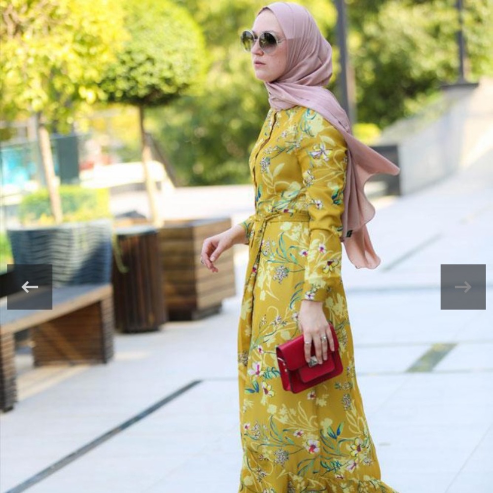 Modest Dress from Anna Hariri